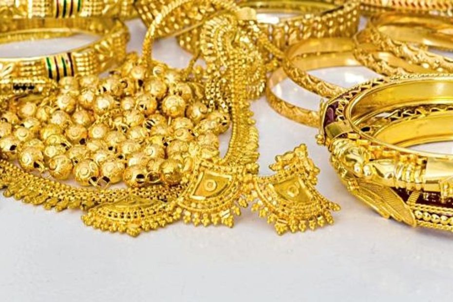 الذهب قد يتفوق على الأسهم مع ارتفاع